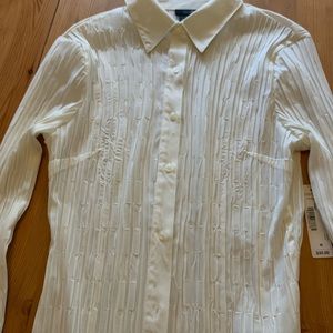 Woman’s ivory pleated shirt - size:  med